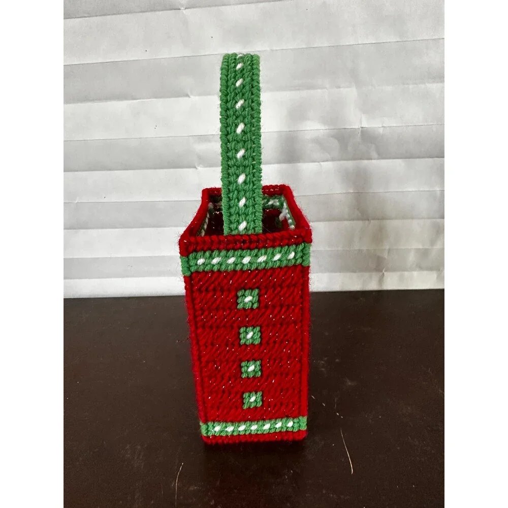Handmade Christmas Tote – Plastic Canvas Festive Gift Holder  Reusable Christmas